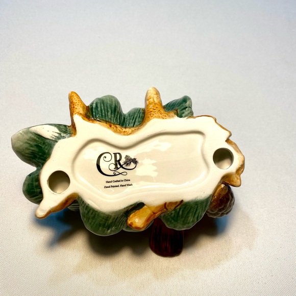 Ceramic Cardinal Bird and Acorn Salt and Pepper Shakers Set with base CR - Picture 12 of 13